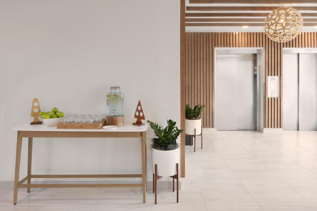 Element Downtown Hotel 3*