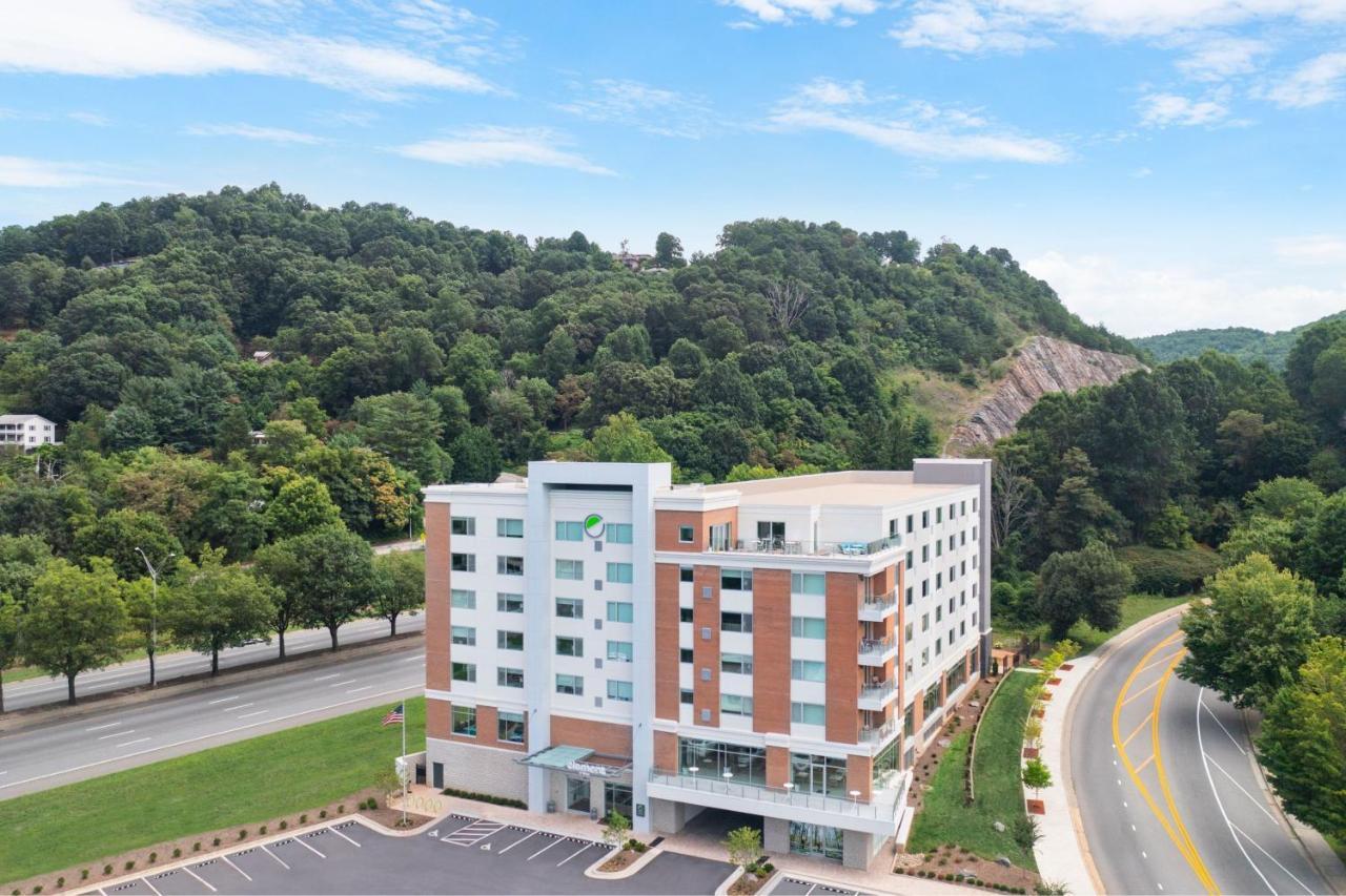 Element Downtown Hotel 3*